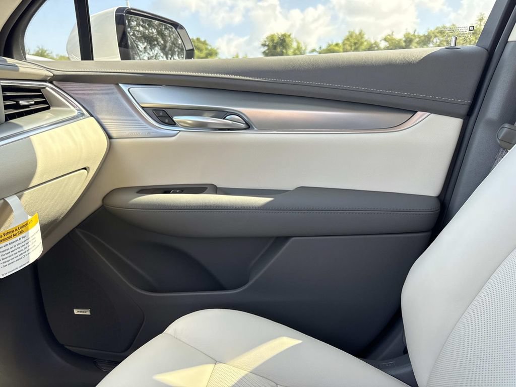 New 2026 Cadillac XT5 Premium Luxury w/ Driver Assist Package FWD image 22