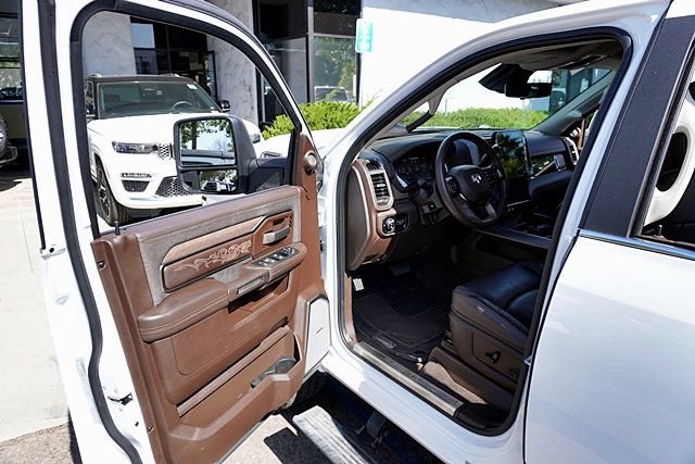 Used 2025 RAM 3500 Longhorn AWD/4WD image 43