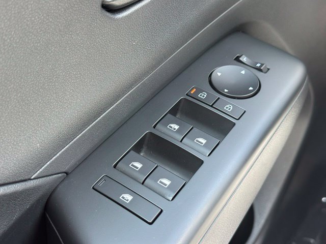 Used 2025 Hyundai Kona SEL AWD/4WD image 24