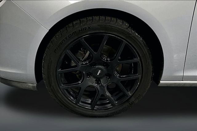 Used 2012 Buick Verano Leather FWD image 25