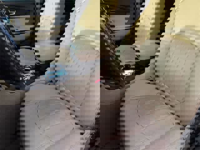 Used 2012 GMC Acadia Denali image 16