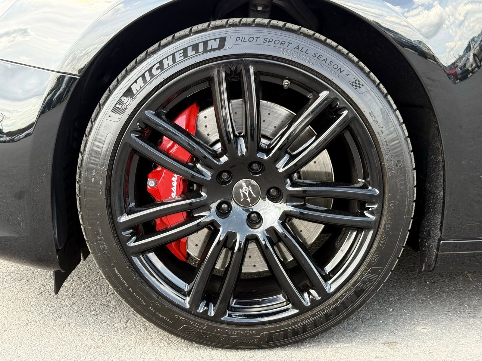 Used 2021 Maserati Ghibli Trofeo image 17