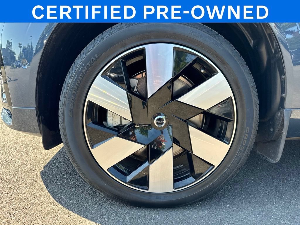 Certified 2024 Volvo XC60 T8 Ultimate w/ Protection Package Premier AWD/4WD image 28