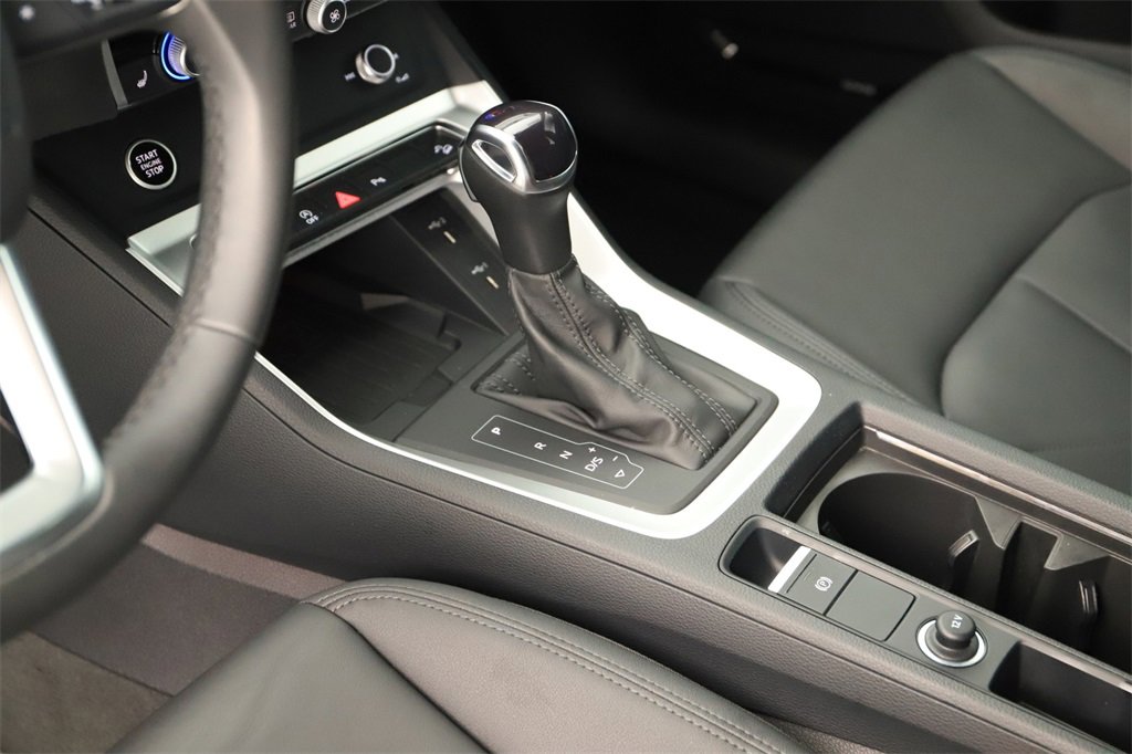 Certified 2025 Audi Q3 2.0T Premium Plus w/ Premium Plus Package image 18
