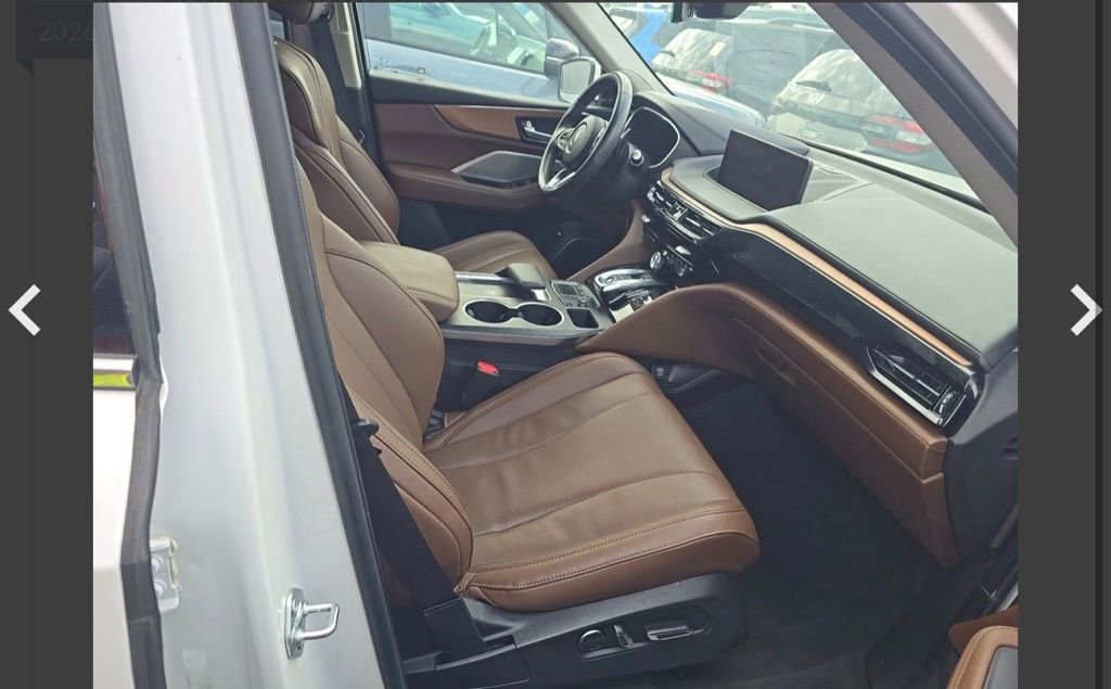 Used 2024 Acura MDX SH-AWD w/ Technology Package image 4