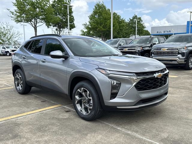 New 2026 Chevrolet Trax LT image 1