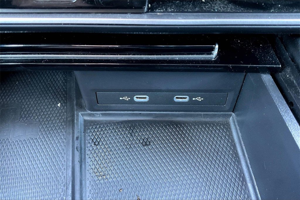 Used 2024 Volkswagen Atlas SE image 26