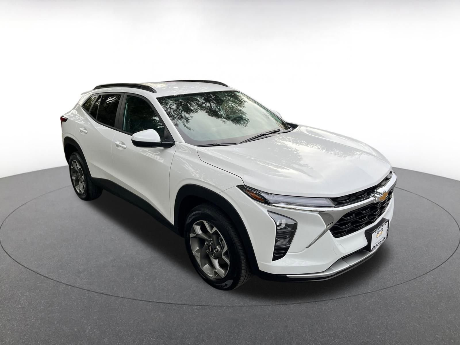 Used 2025 Chevrolet Trax LT