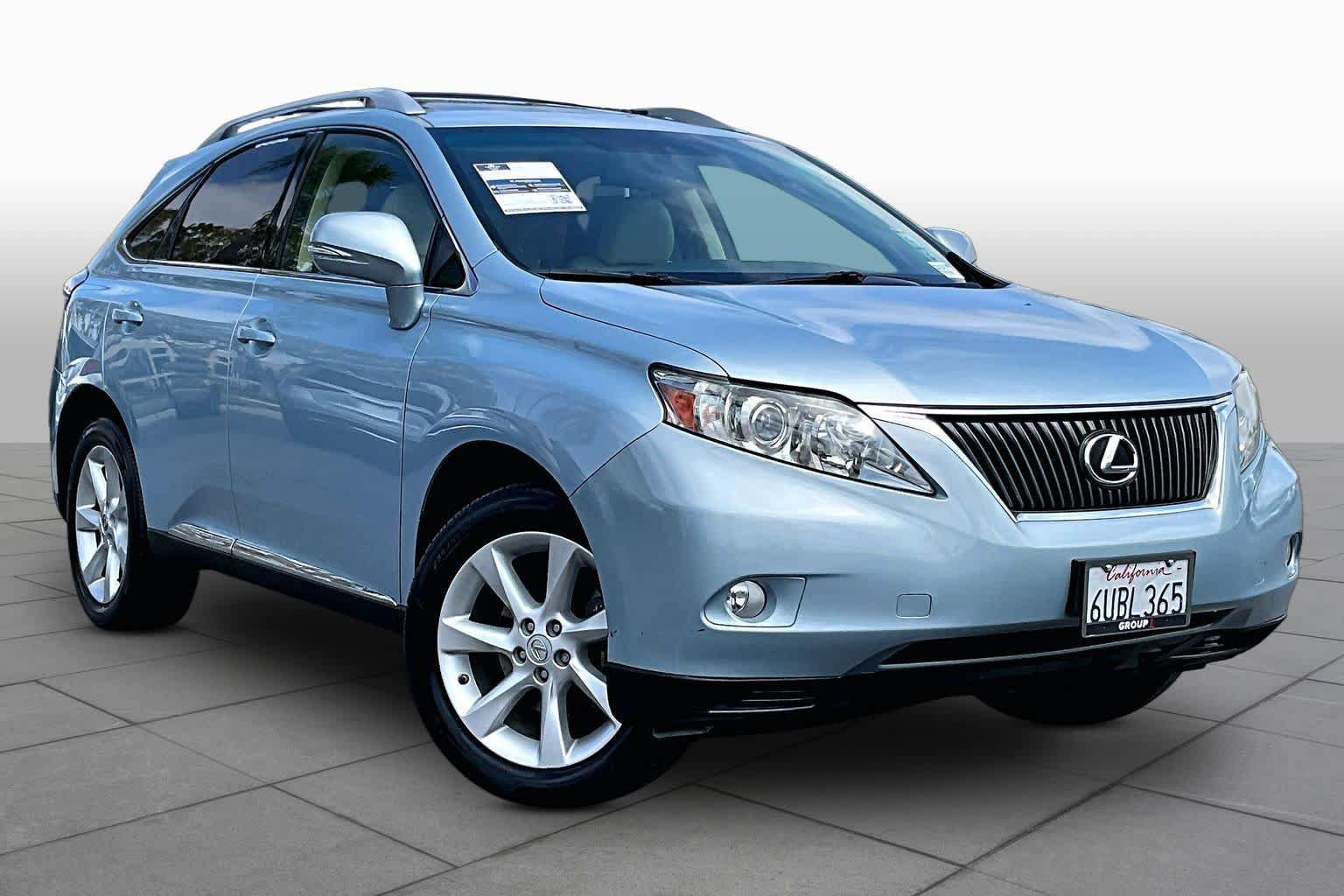 Used 2012 Lexus RX 350 FWD w/ Premium Pkg image 2