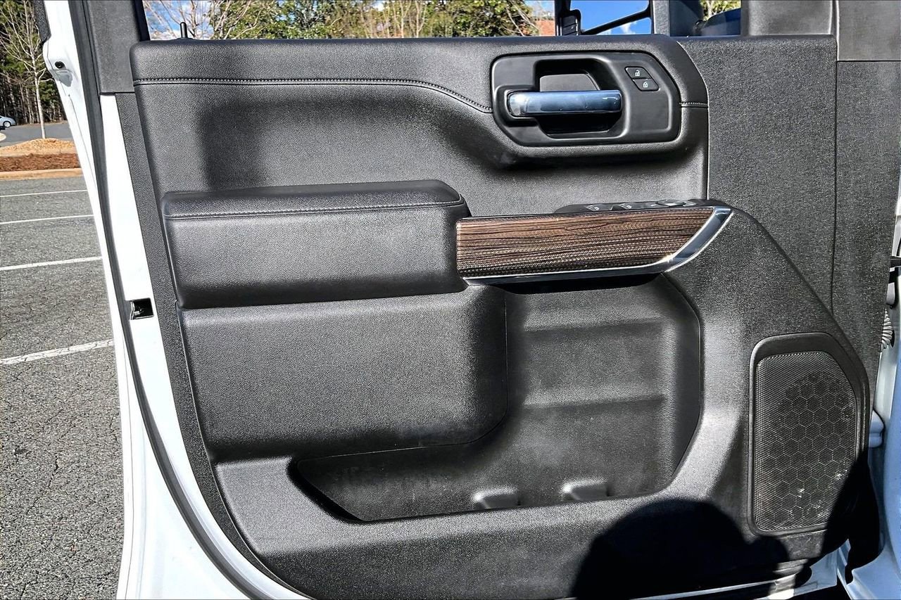 Used 2022 Chevrolet Silverado 2500 LT w/ Convenience Package image 24