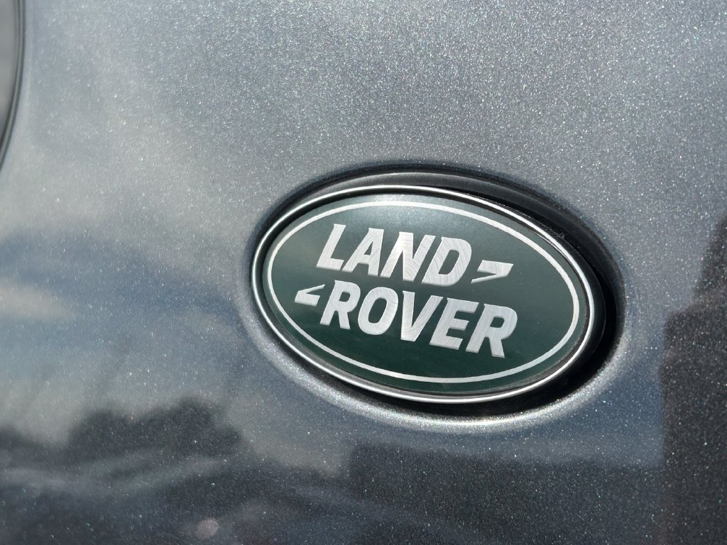 Used 2025 Land Rover Discovery Dynamic SE AWD/4WD image 10