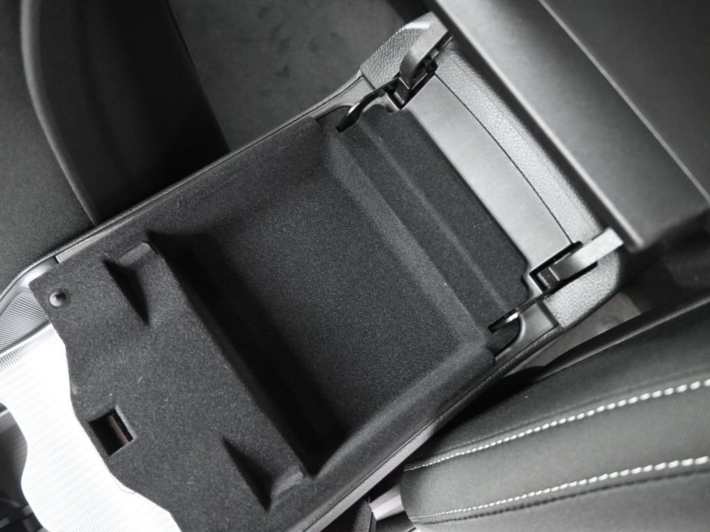 New 2025 Jeep Grand Cherokee Laredo w/ Luxury Tech Group I image 19