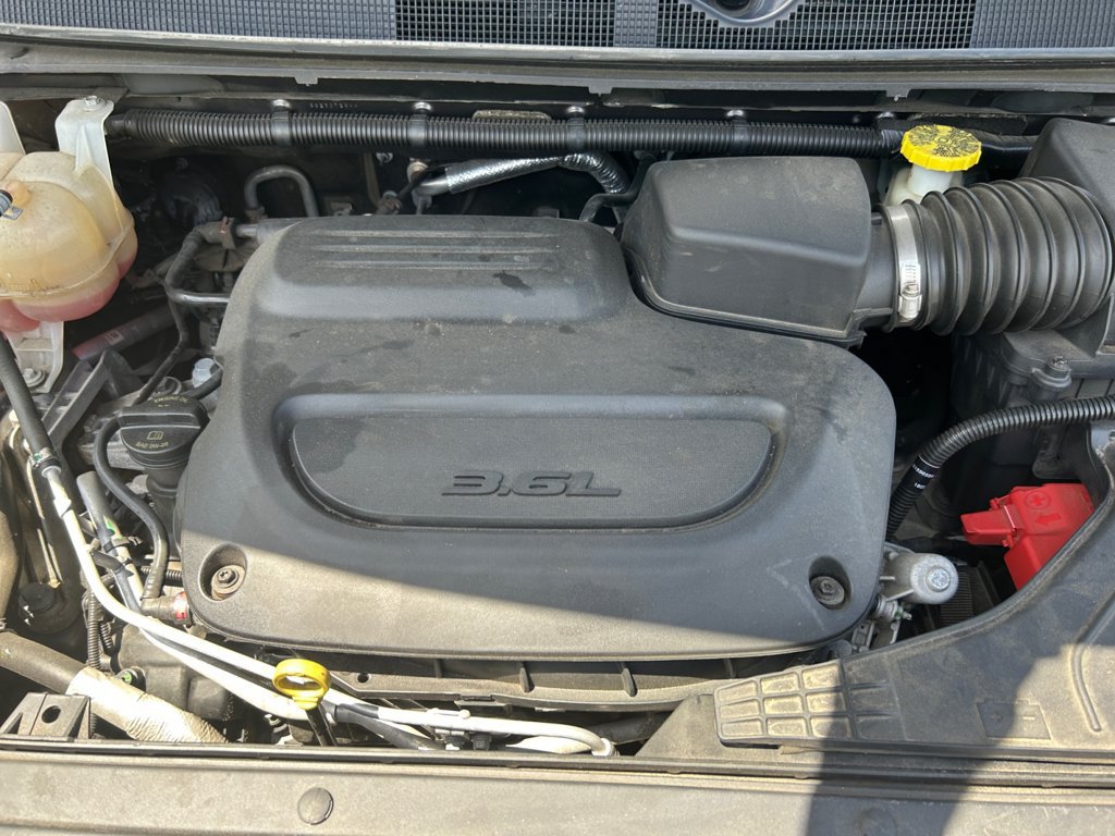 Certified 2023 Chrysler Voyager LX FWD image 31