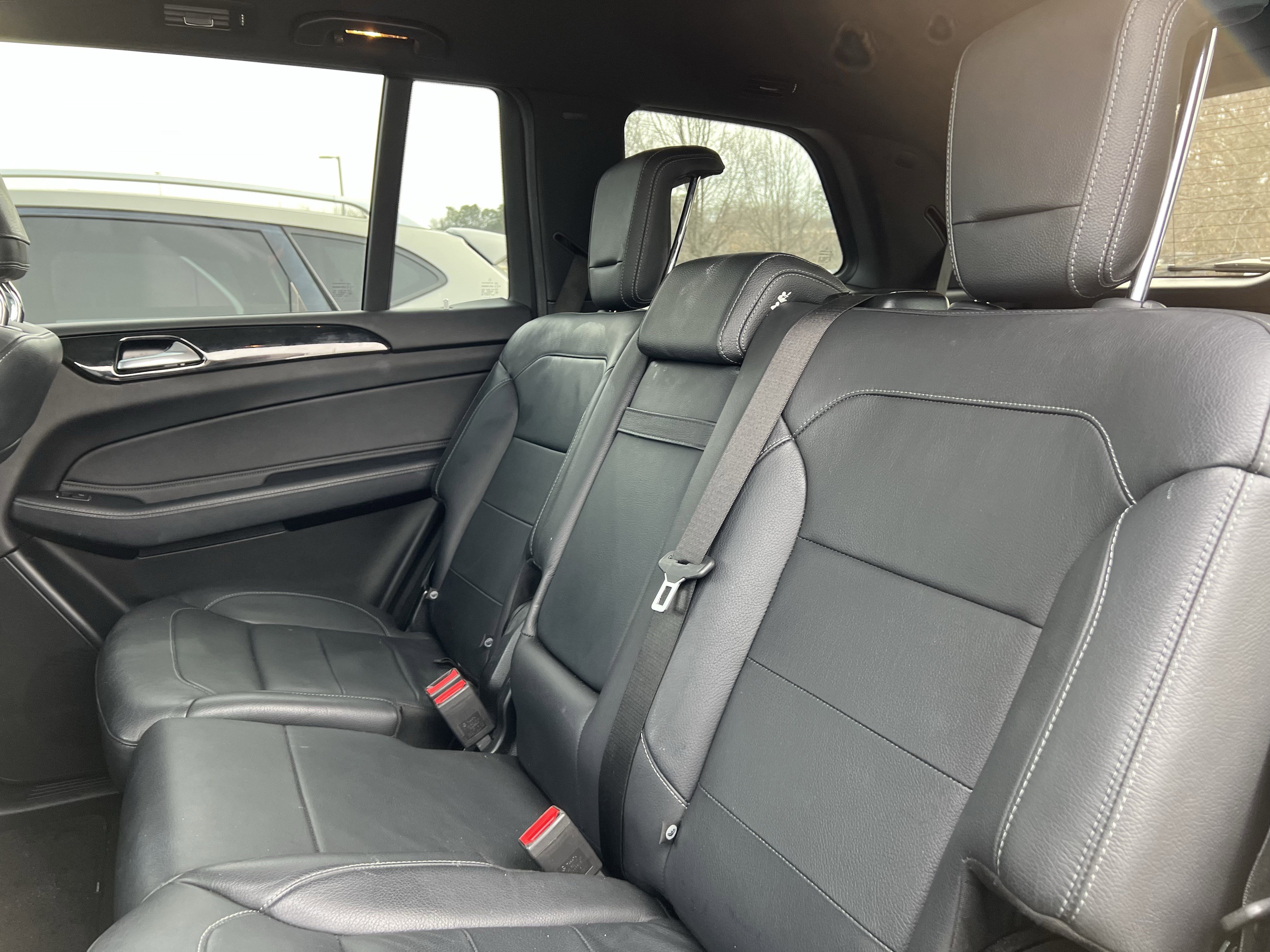 Used 2019 Mercedes-Benz GLS 450 4MATIC image 33