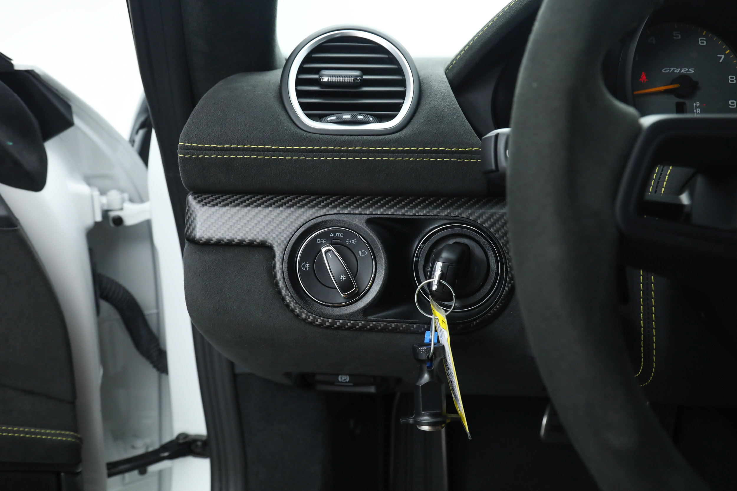 Used 2025 Porsche 718 Cayman GT4 RS RWD image 32