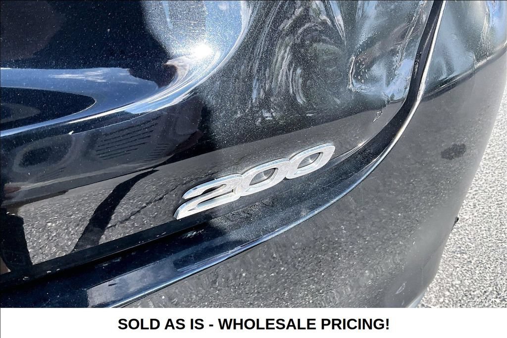 Used 2015 Chrysler 200 Limited FWD image 23