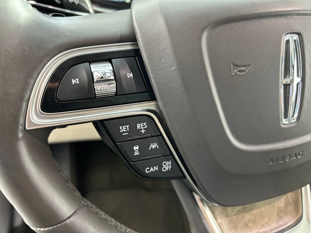 Used 2020 Lincoln Nautilus Reserve FWD image 15
