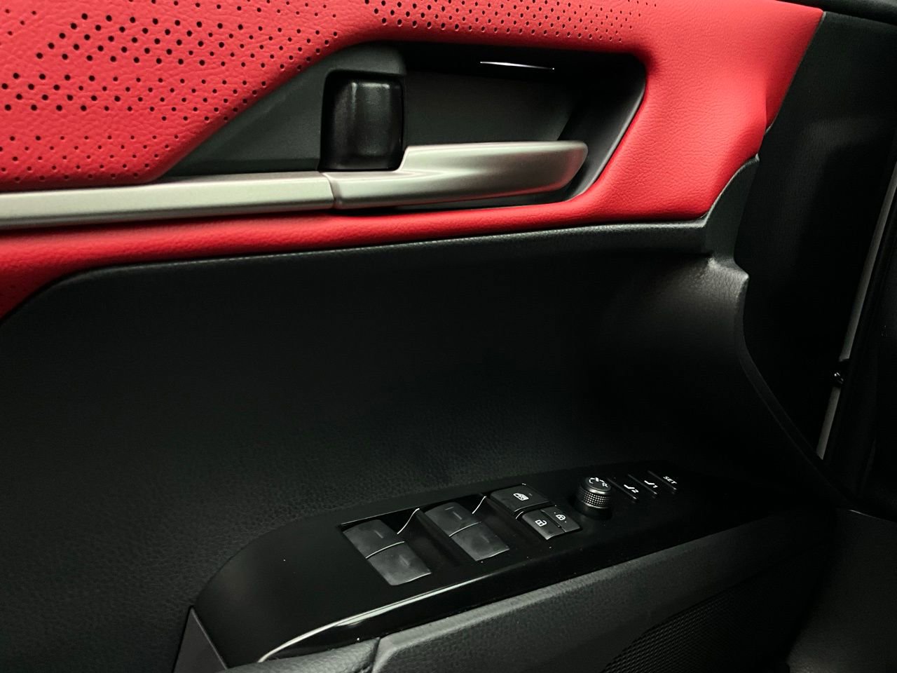New 2026 Toyota Camry XSE FWD image 20