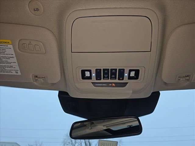 Used 2020 Ford Explorer Platinum w/ Premium Technology Package image 31