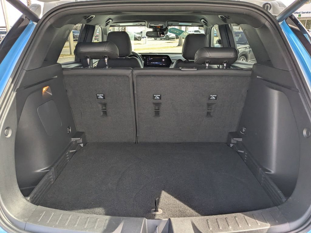 Used 2025 Chevrolet TrailBlazer ACTIV w/ Convenience Package image 12