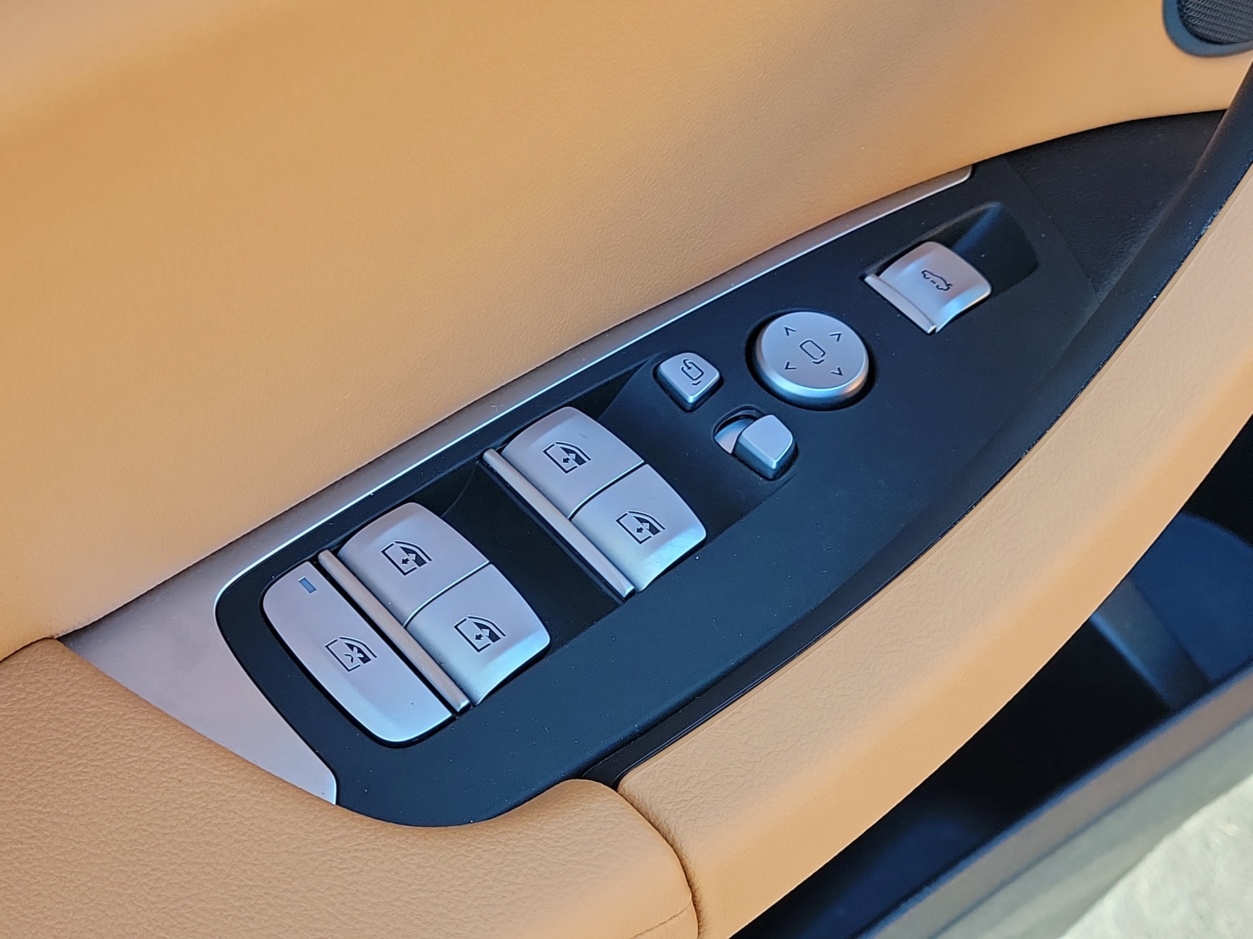 Used 2025 BMW X4 M40i image 20