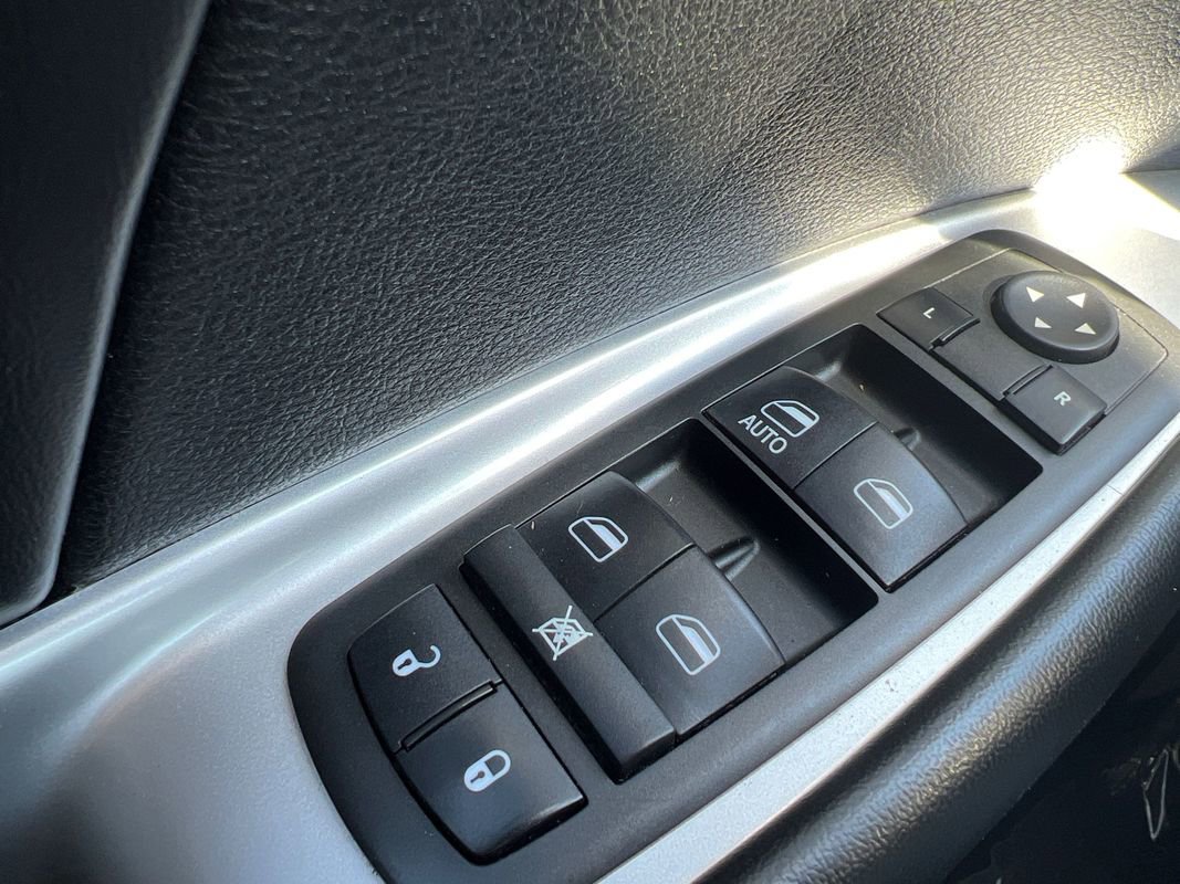 Used 2014 Dodge Journey SXT w/ Flexible Seating Group AWD/4WD image 17