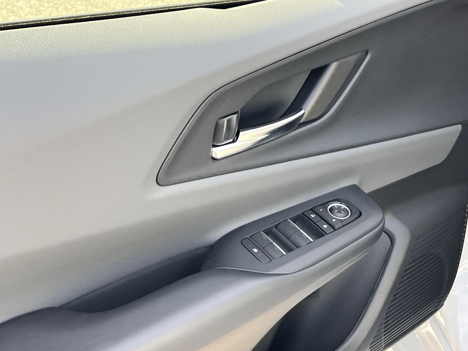 New 2026 Toyota Prius XLE image 10