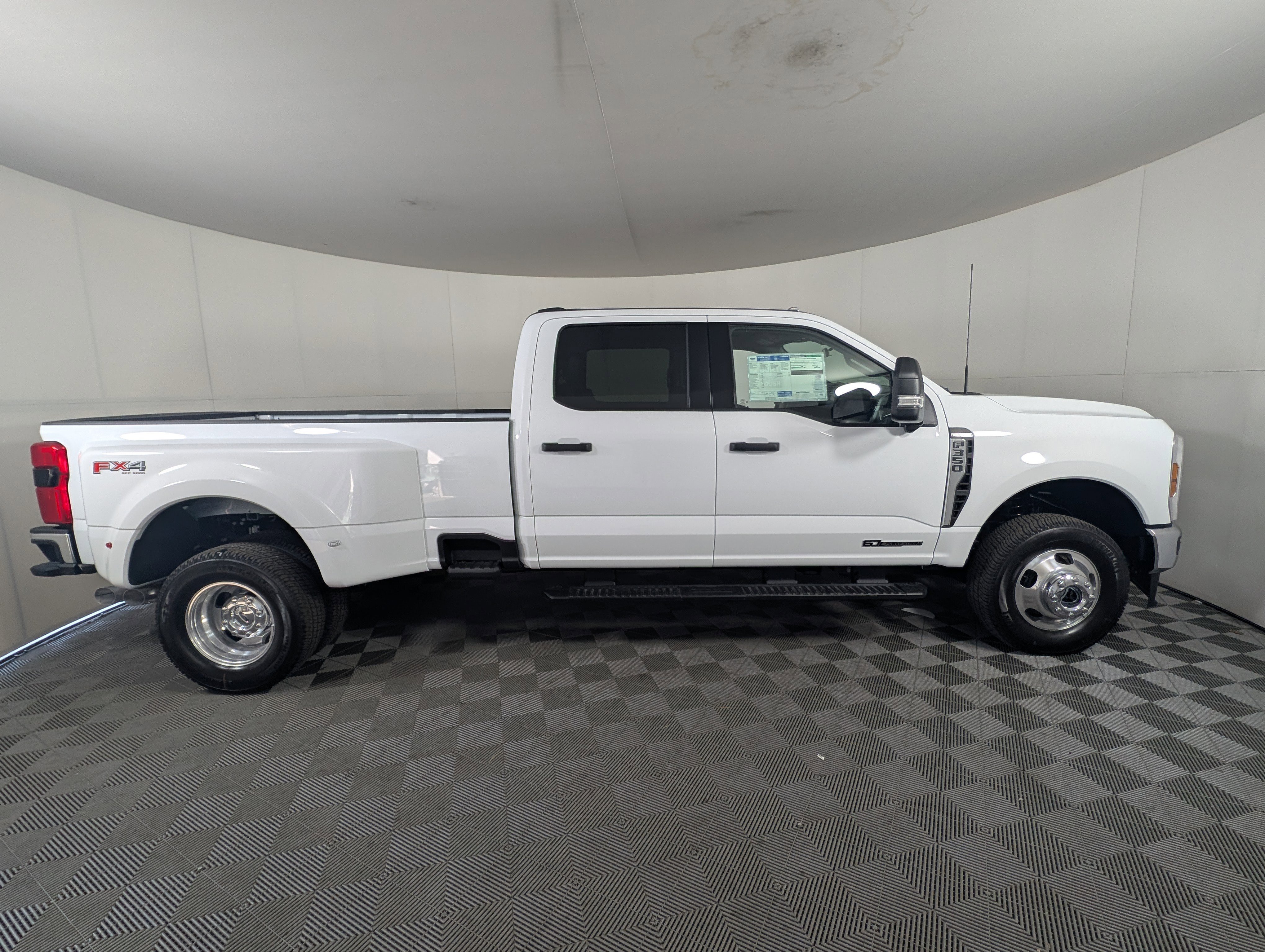New 2026 Ford F350 XLT image 9