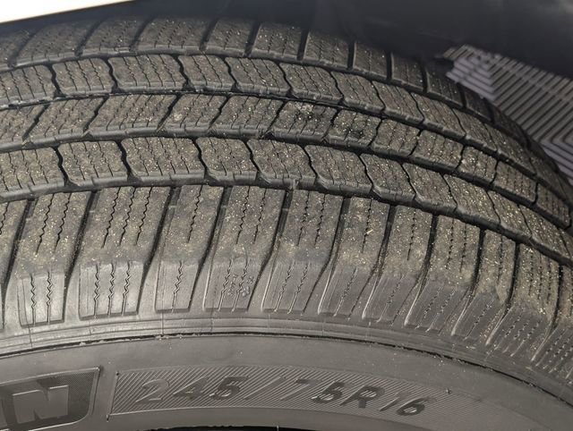 Used 2019 Toyota Tacoma SR w/ SR Convenience Package image 9