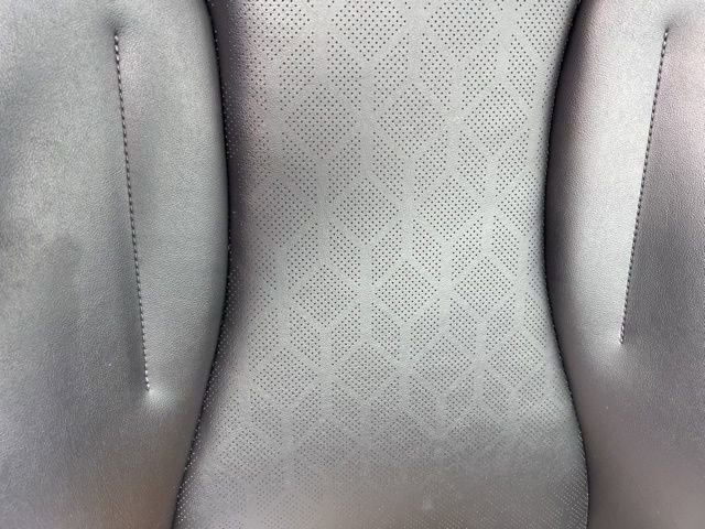 Used 2024 Kia Carnival LX FWD image 38