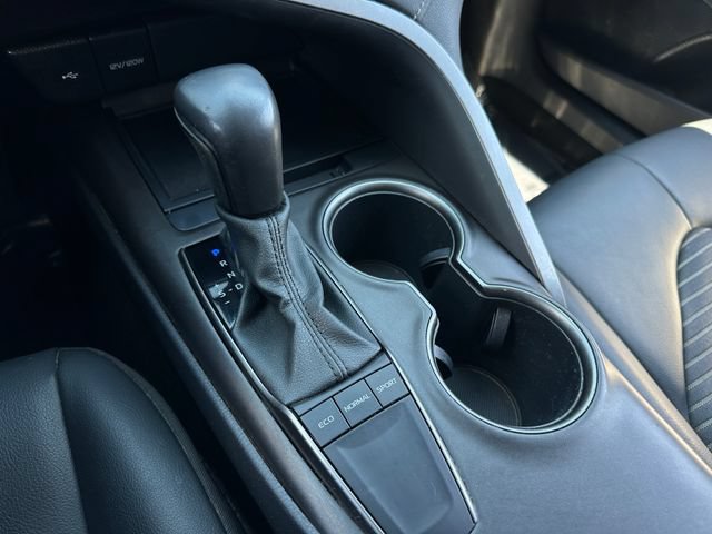 Used 2022 Toyota Camry SE FWD image 24