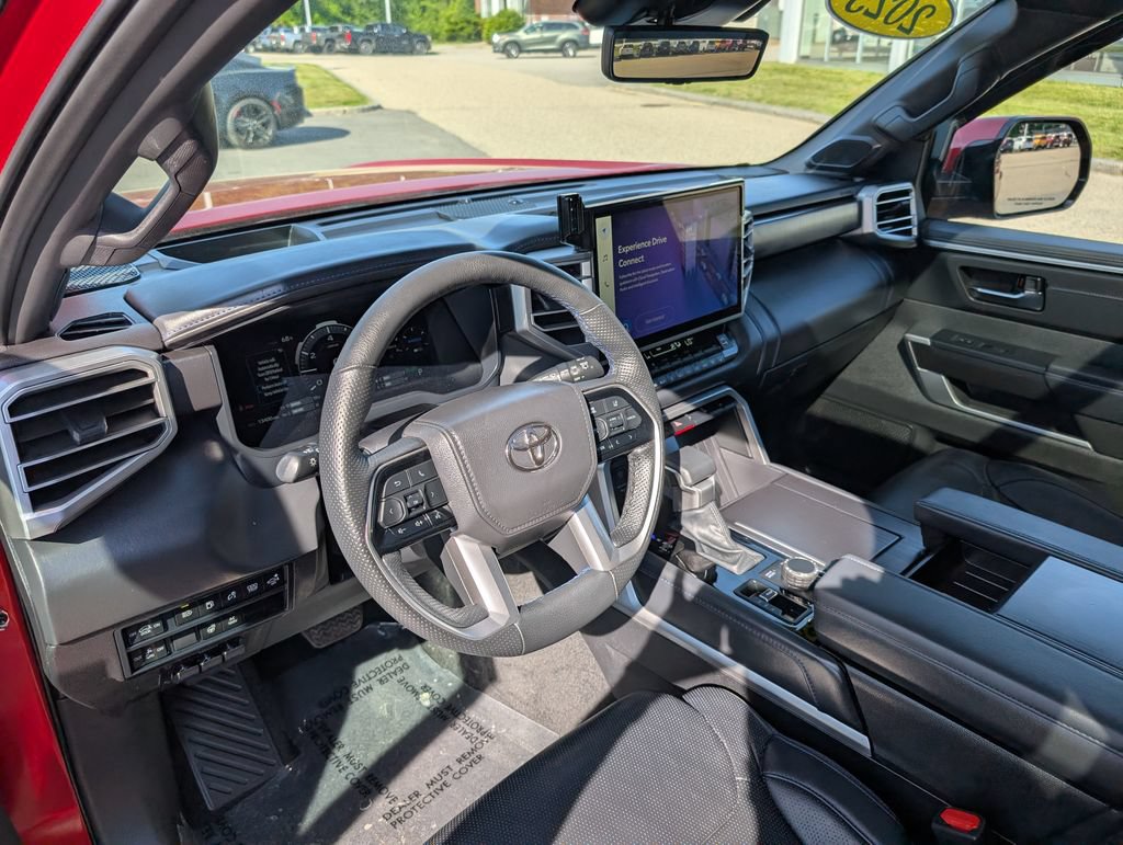 Used 2025 Toyota Sequoia Platinum AWD/4WD image 22