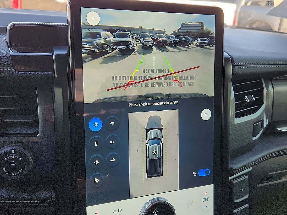 New 2025 Ford F150 Lightning Flash AWD/4WD image 9