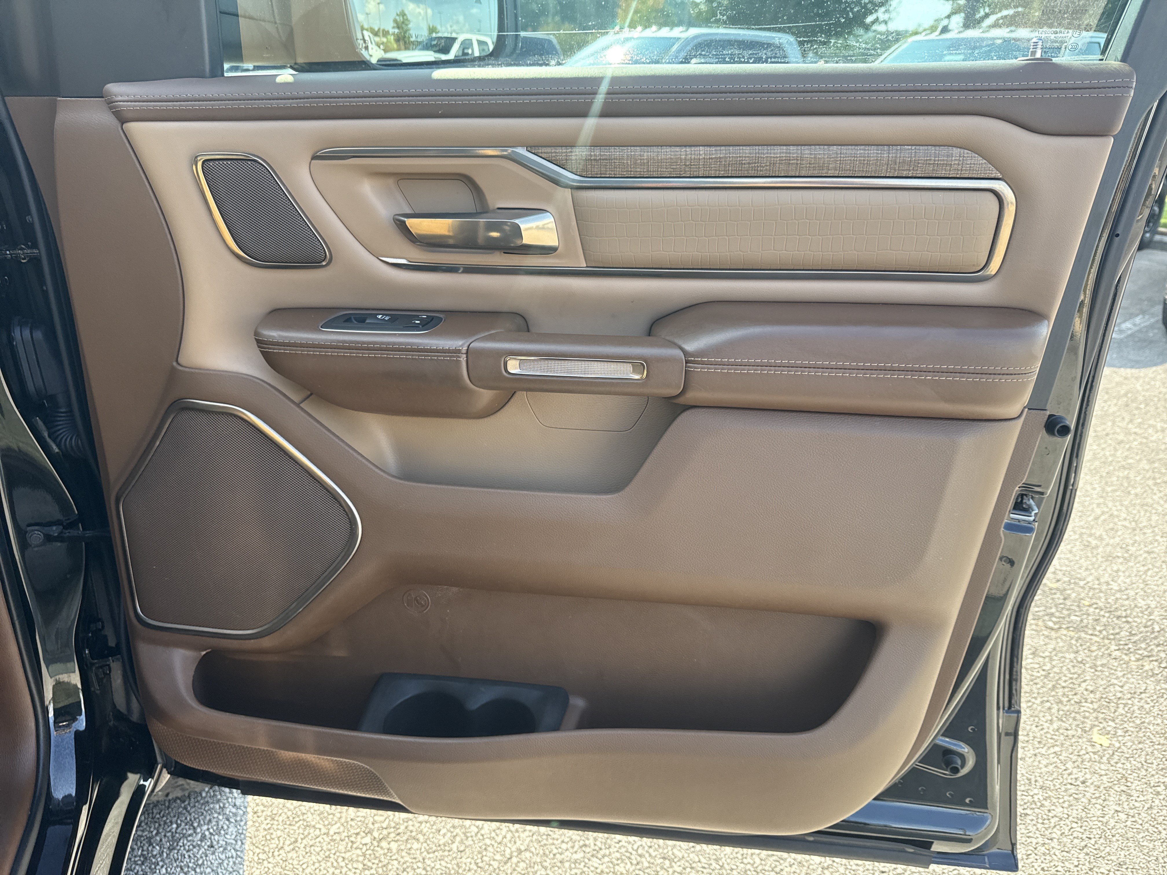 Used 2019 RAM 1500 Limited AWD/4WD image 13