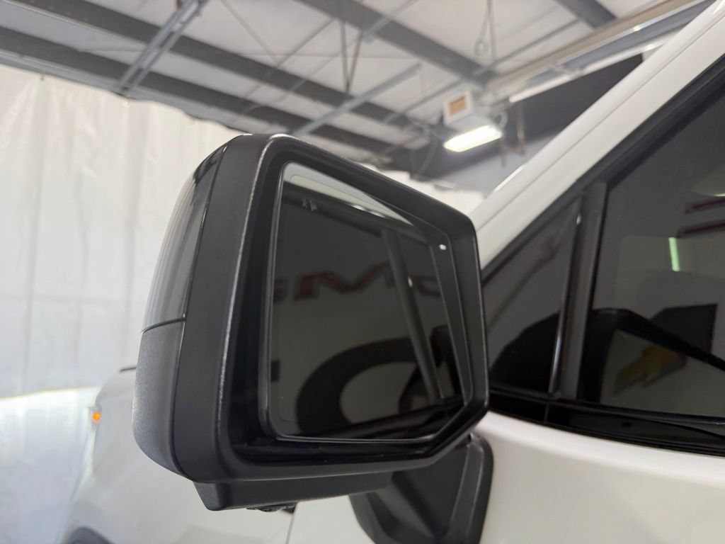 Used 2024 GMC Sierra 1500 AT4 w/ Technology Package AWD/4WD image 13