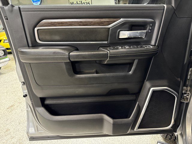 Used 2020 RAM 3500 Laramie image 22