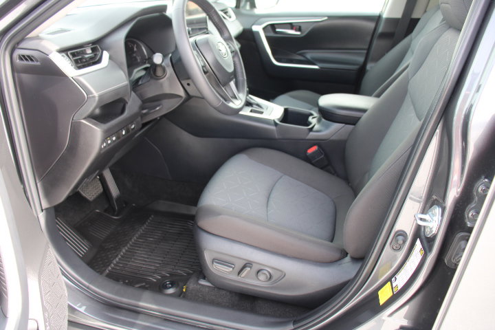 Certified 2025 Toyota RAV4 XLE w/ Convenience Package image 11