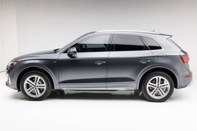 Used 2021 Audi Q5 e Premium w/ Convenience Package image 9