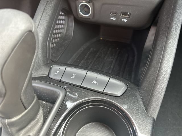 Used 2024 Chevrolet TrailBlazer LT FWD image 39
