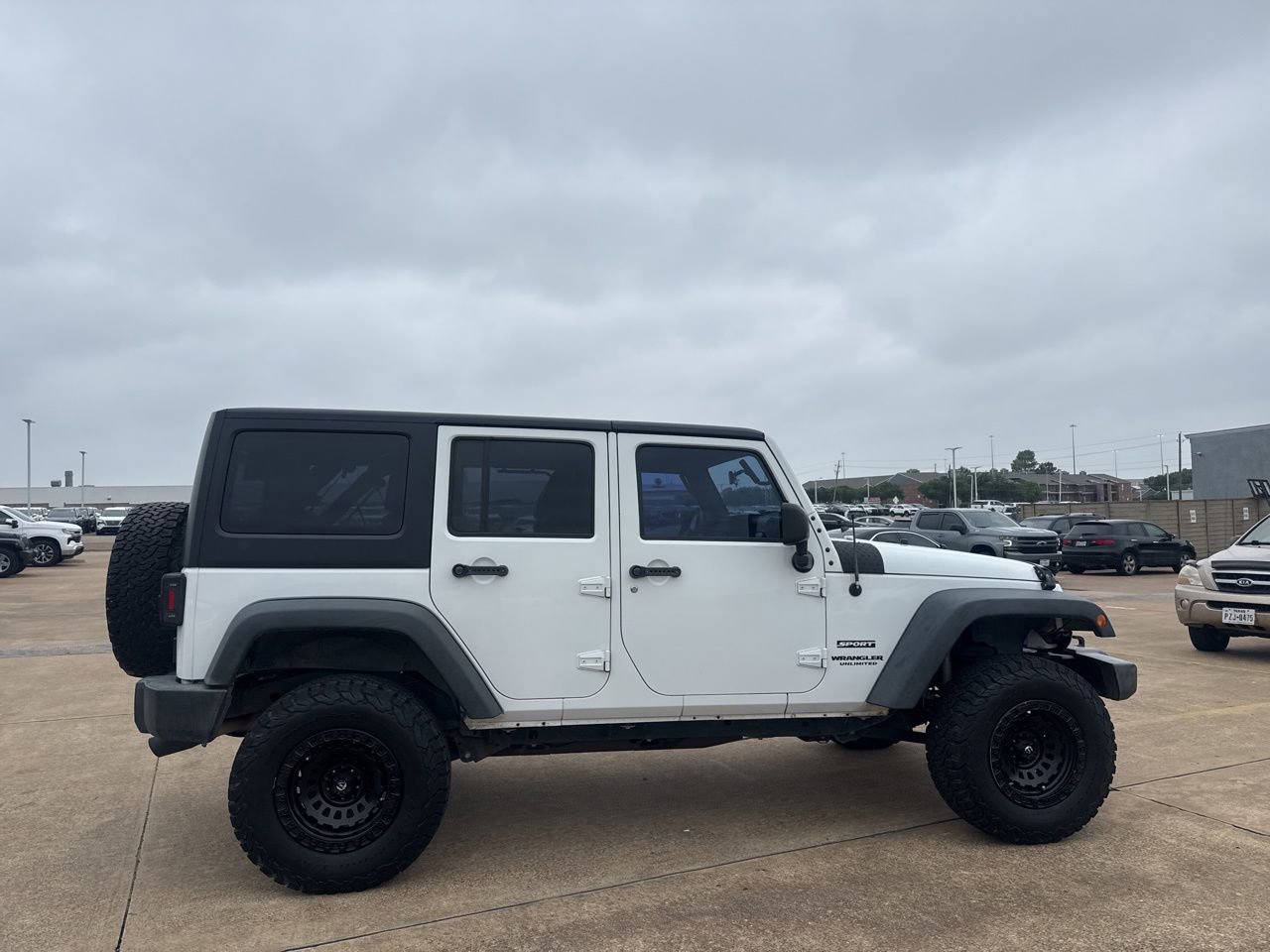 Used 2017 Jeep Wrangler Unlimited Sport AWD/4WD image 24