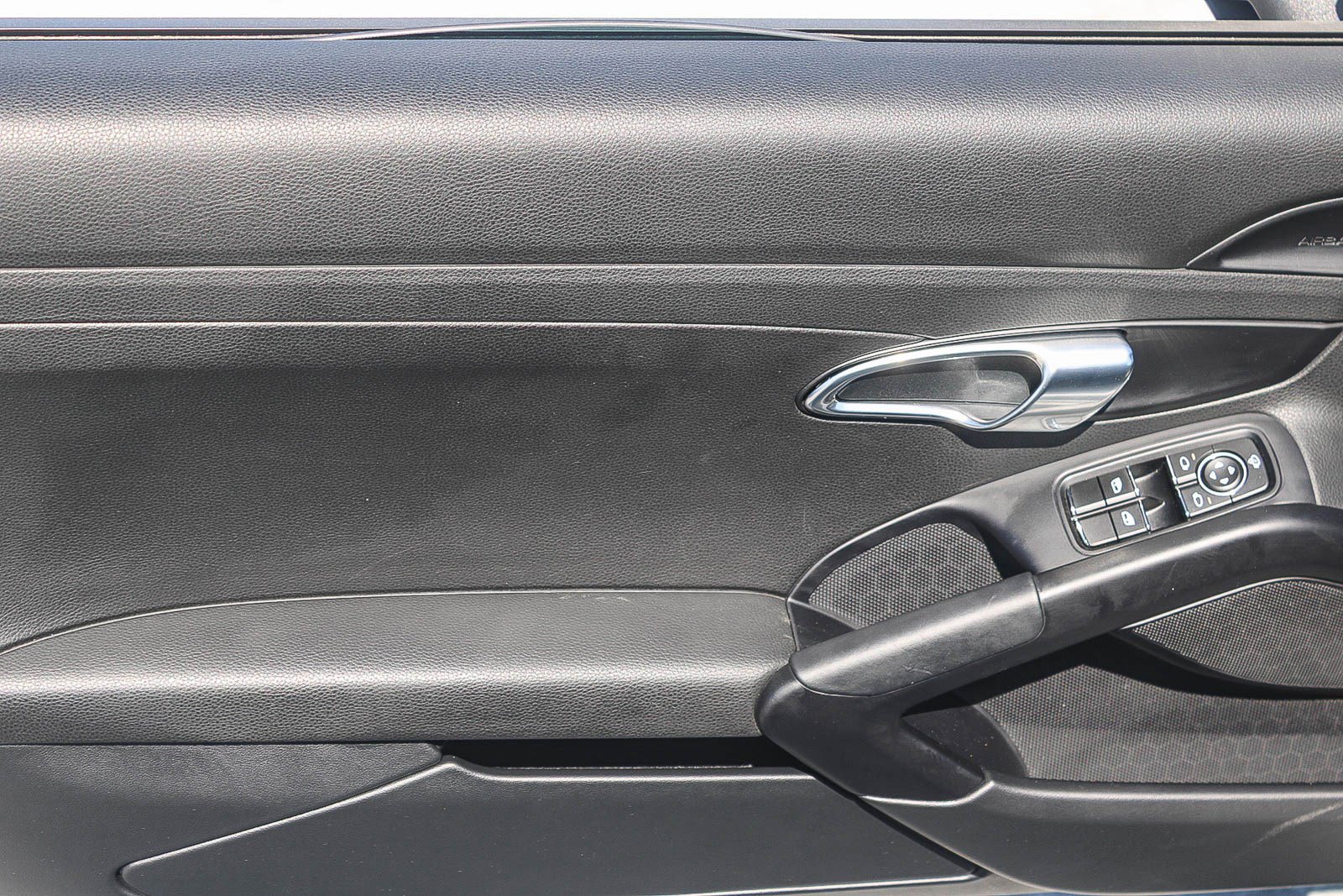 Used 2025 Porsche 718 Boxster image 26