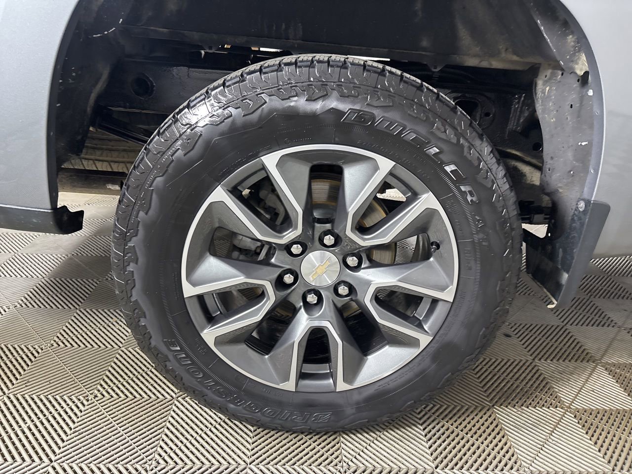 Used 2023 Chevrolet Silverado 1500 LT w/ Z71 Off-Road Package image 29