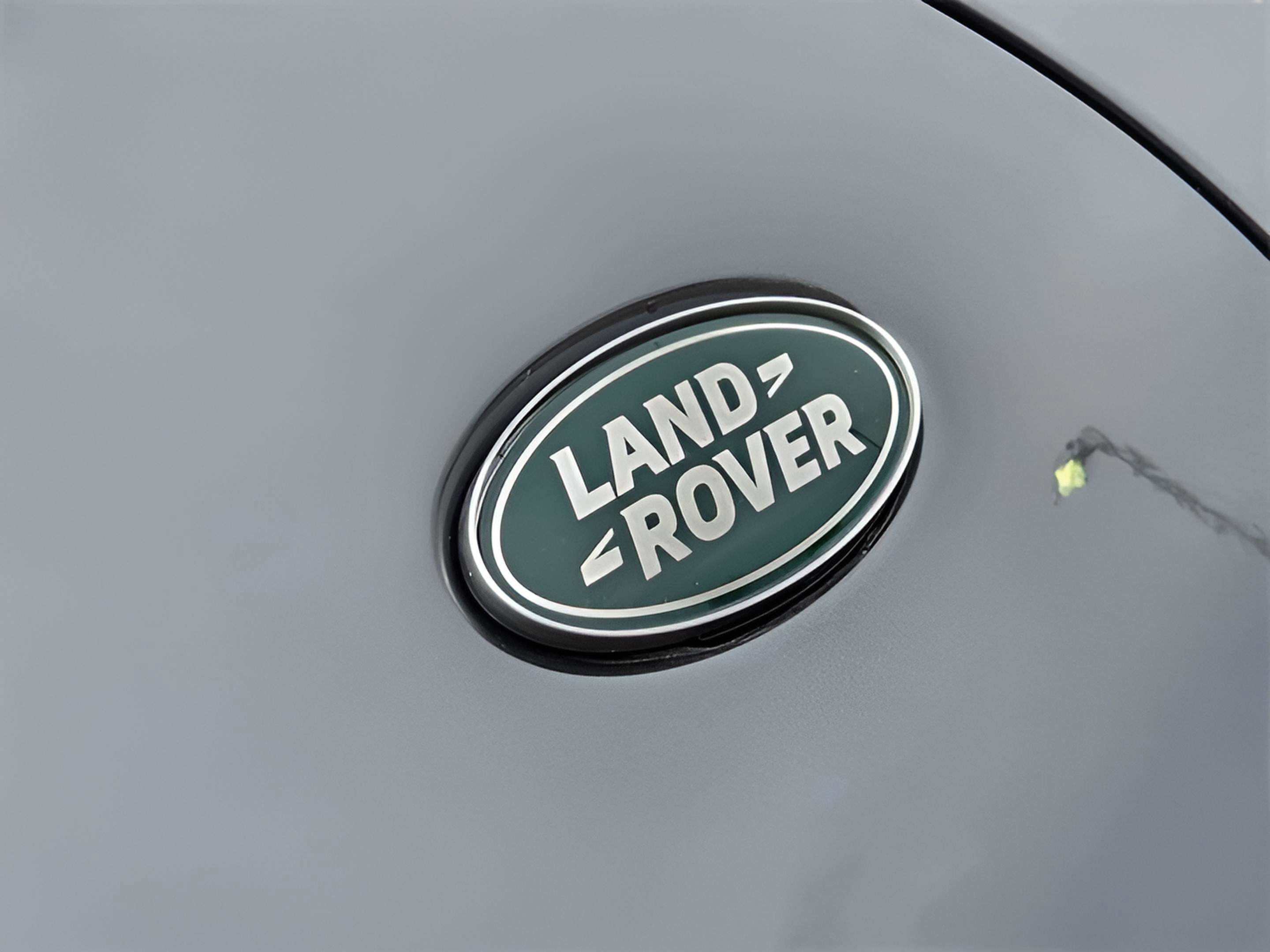 New 2025 Land Rover Discovery Dynamic SE image 35