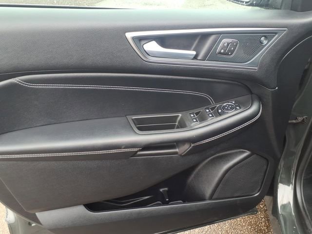 Used 2024 Ford Edge Titanium image 13