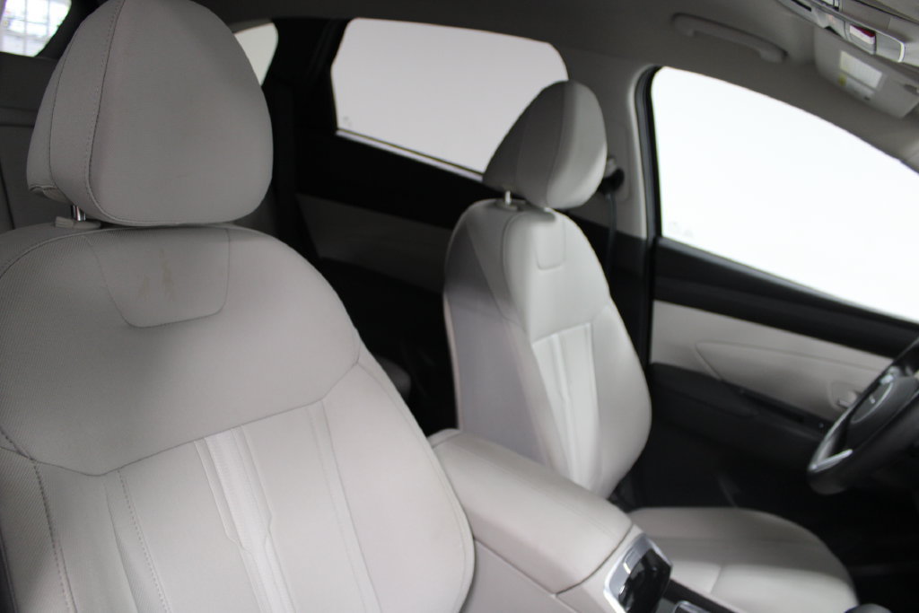 Used 2025 Hyundai Tucson SEL FWD image 18