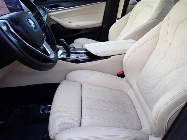 Used 2022 BMW 530e xDrive 530e xDrive w/ Premium Package image 9