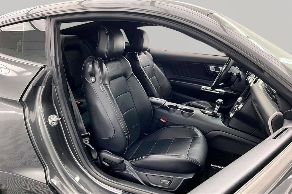 Certified 2018 Ford Mustang GT Premium RWD image 7
