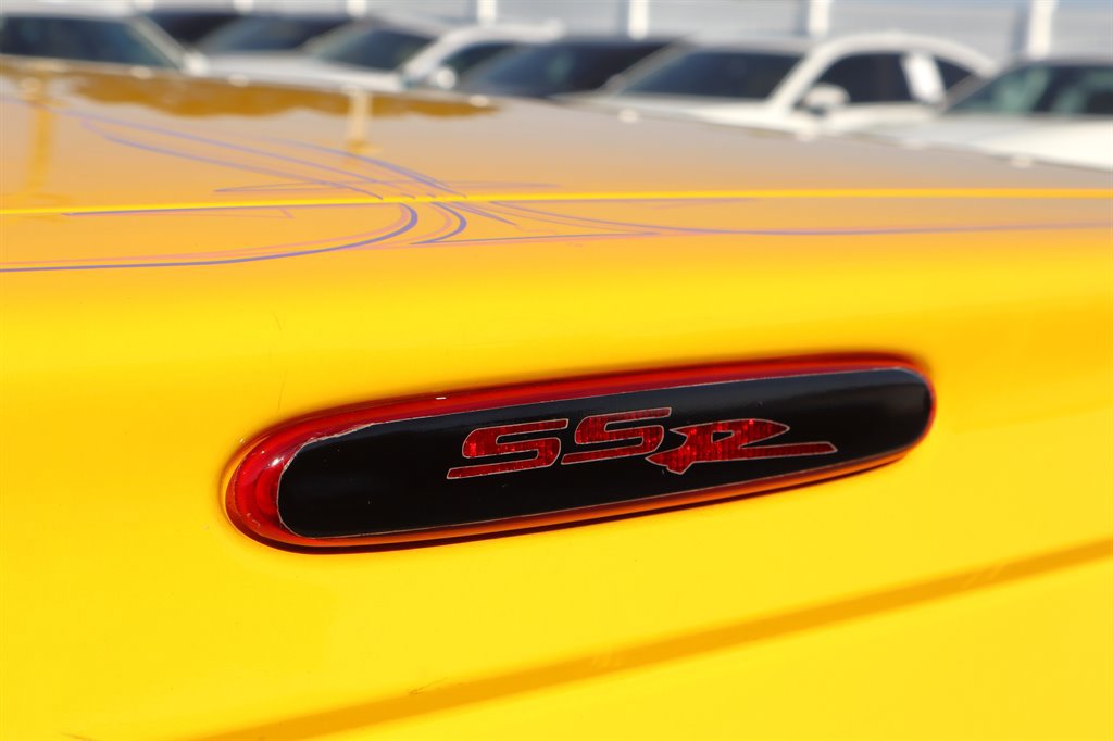 Used 2003 Chevrolet SSR w/ Preferred Equipment Group RWD image 26