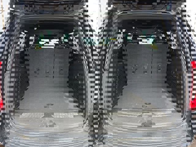 Used 2023 GMC Yukon XL AT4 w/ AT4 Premium Package image 15