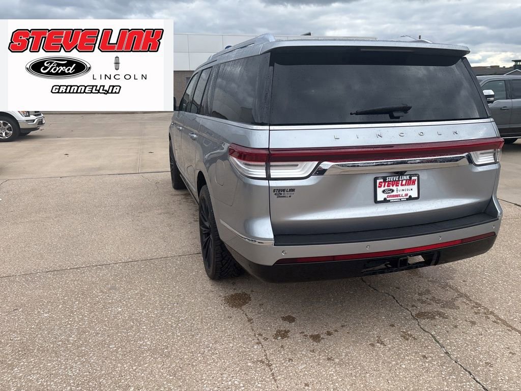 Used 2022 Lincoln Navigator L Reserve image 8